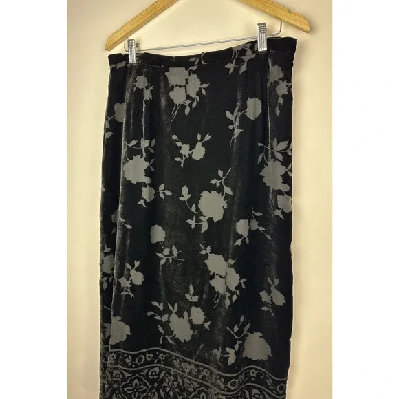 Talbots Black Burnout Velvet Skirt Silk Blend Size 16 Witchy Whimsigoth Fairy - Picture 3 of 11